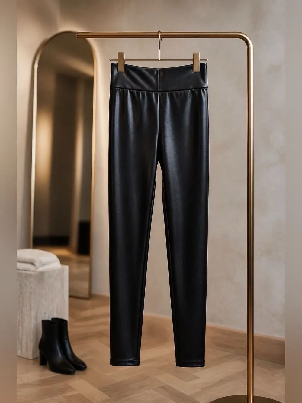 Black Faux Leather Leggings Size Small